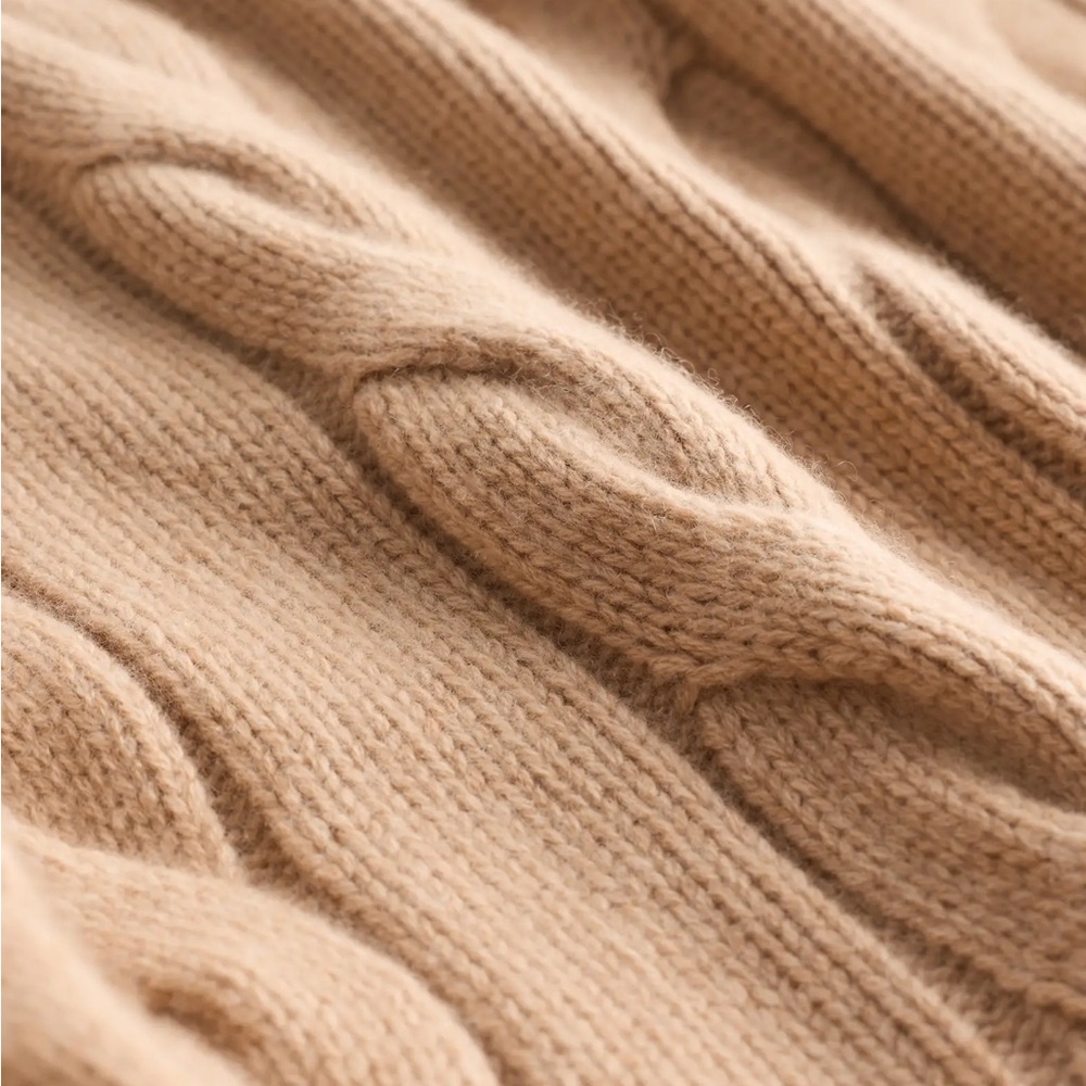 Quince - Luxe Baby Cashmere Cable Cardigan in Creamy Corrado - Picture 4 of 4